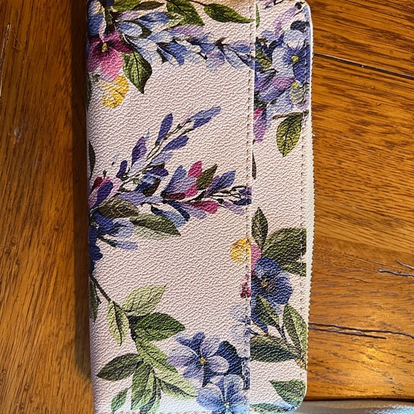 Dana Buchman Tote Purse and Wallet - Picture 8 of 9